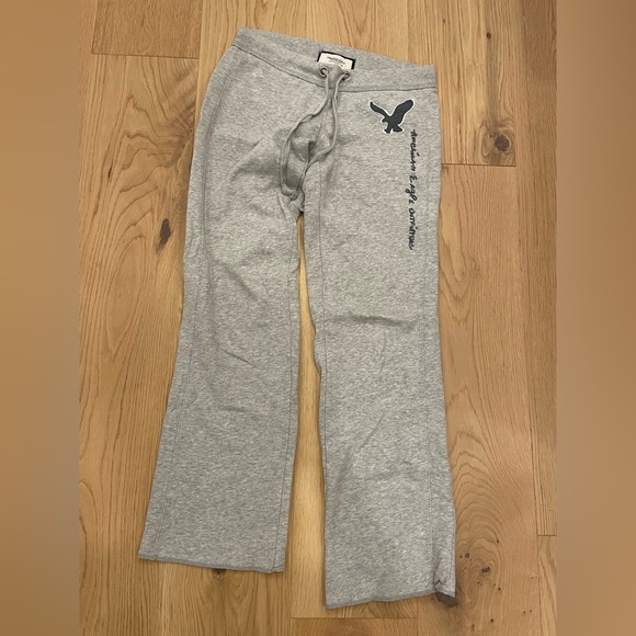 American Eagle Sweatpants - Picture 1 of 3